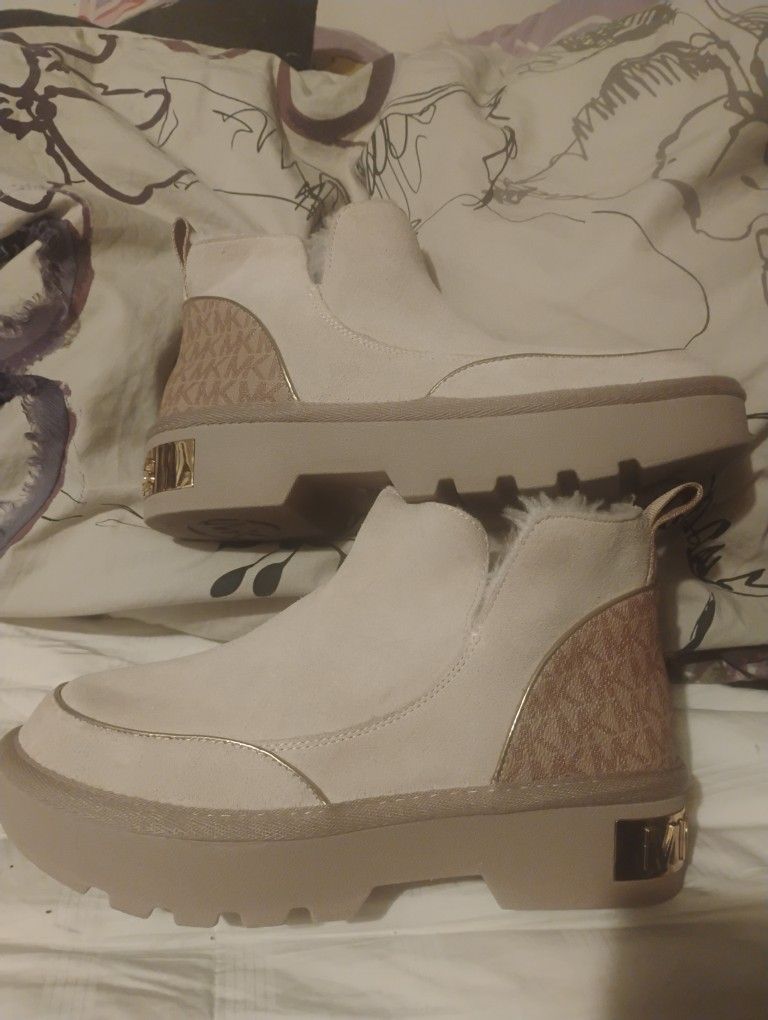 Michael Kors Fashion Boots