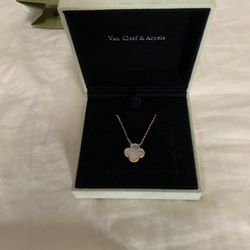 Van Cleef & Arpels Necklace – New, Gift Box Included