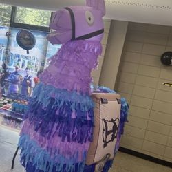 Fortnite Inflatable Llama Retired 9ft