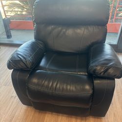Recliner - Black 