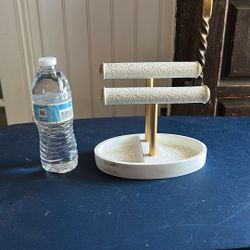 Bracelet Holder