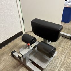 Sissy Squat Machine 