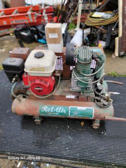 Gas air compressor works perfect new carb. Comes with