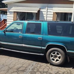 1999 GMC Suburban