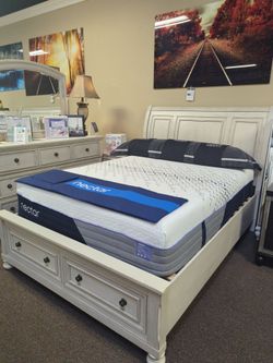 BEAUTIFUL QUEEN BEDROOM SET 4PCS
