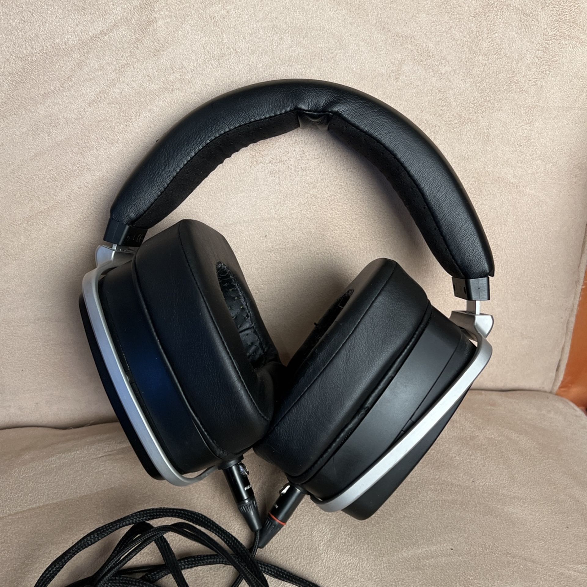 HEDD Headphones With Balanced Cable