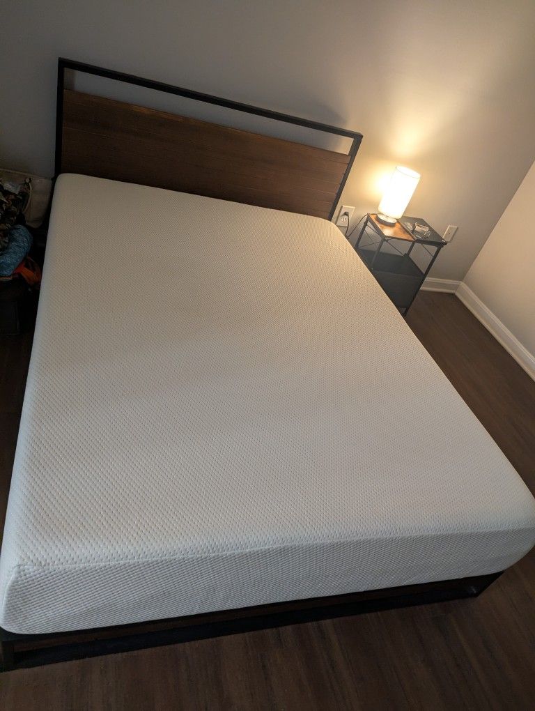 Bed Frame With Mattress