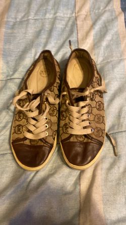 Michael  Kors Snickers Size 9 
