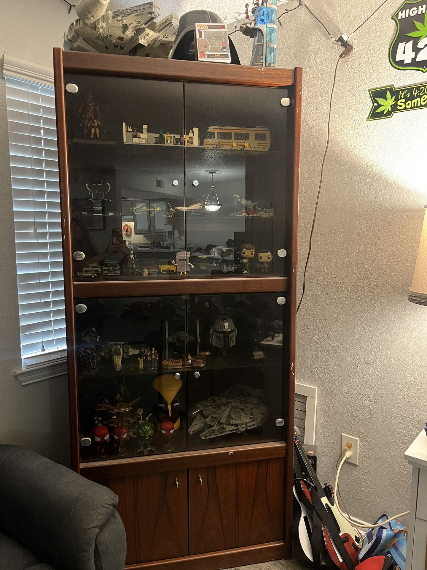 Display Cabinet / Storage Cabinet 