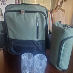 Picnic Backpack  with Wine Holder & Blanket