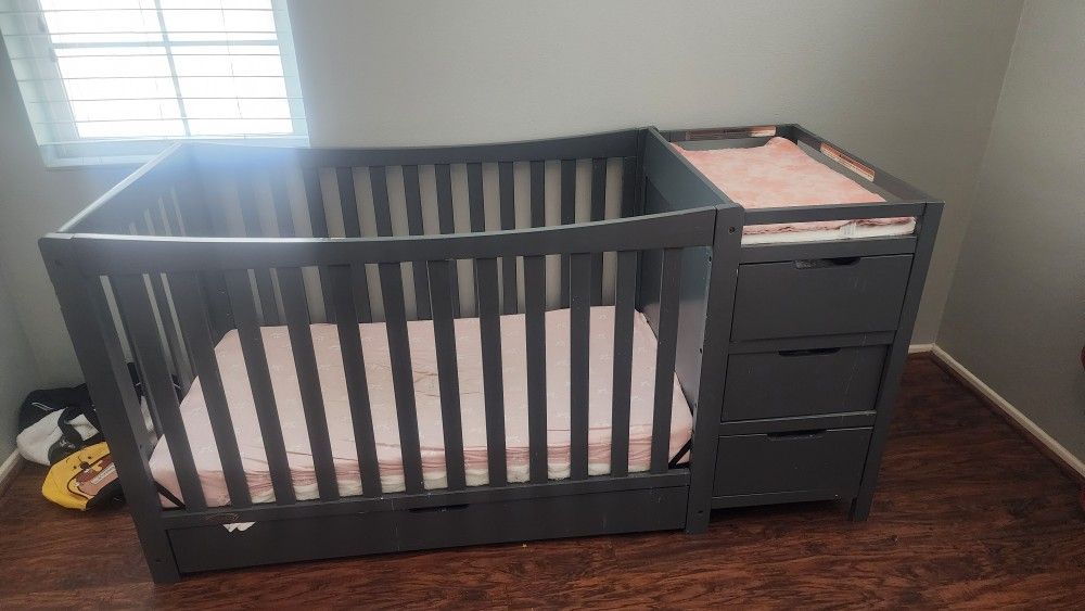 Baby crib