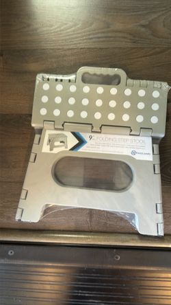 Folding step stool