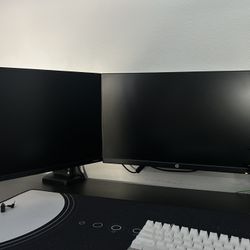 Dual Monitor+arm Stands -75hz & 144hz