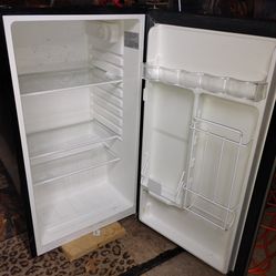 Refrigerate mini refrigerator