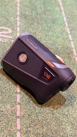 Bushnell Tour V6 Golf Rangefinder
