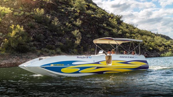 28’ advantage party cat xl deck boat