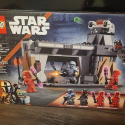 LEGO Star Wars Paz Vizsla and Moff Gideon Battle
