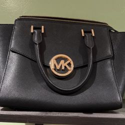Michael Kors Original Black Bag With Strap
