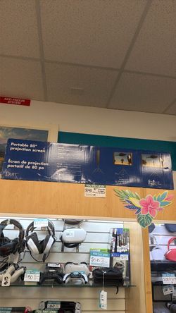 Projector screen