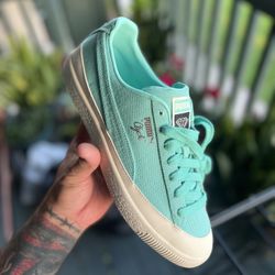 Puma Clyde Diamond Supply Co Size 11 Shoes Sneakers Blue Diamond White Deadstock