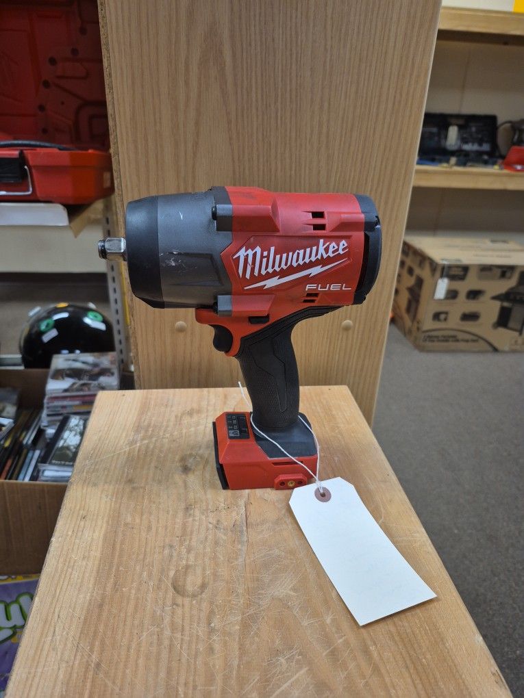 Milwaukee 2967-20 M18 Fuel Brushless 1/2" Impact Wrench Just Tool