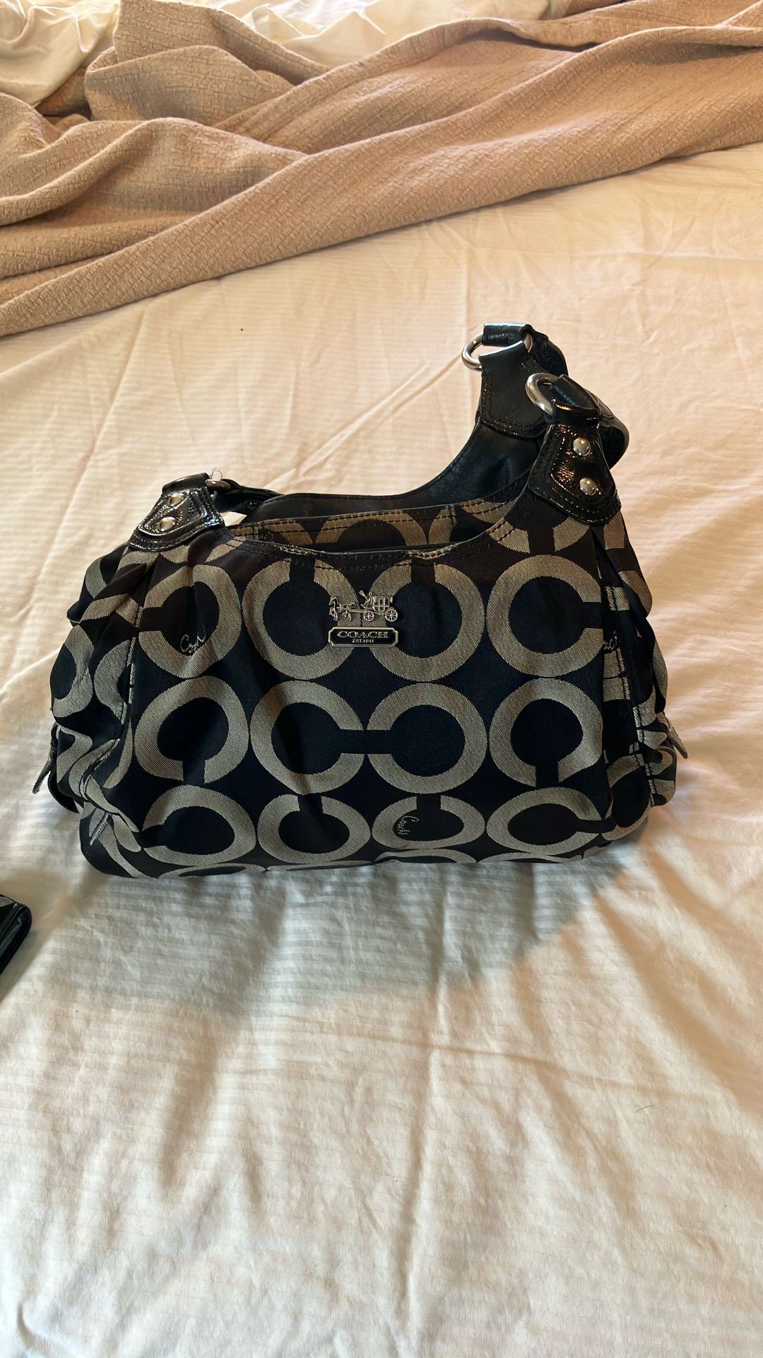 Coach Purse W/ Matching Wallet For Sale!