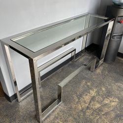 Console table 