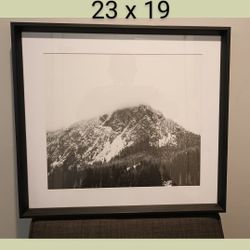 Brand New Threshold Art Frame 23 X 19