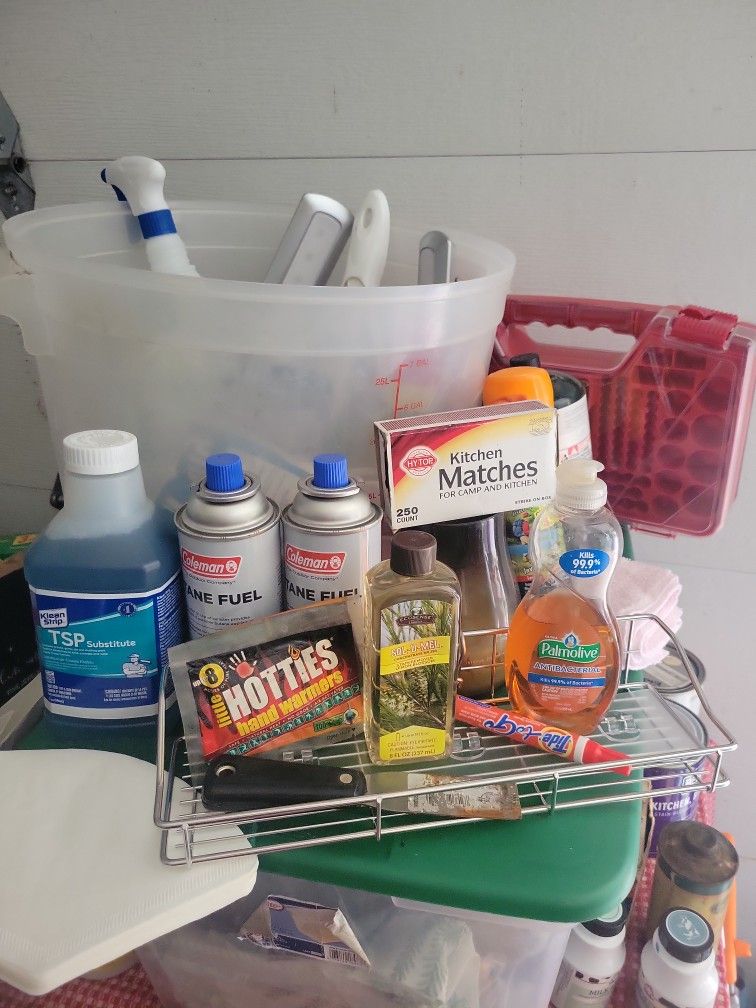Misc Camping Items All For 10 Bucks