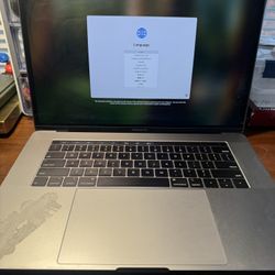 MacBook Pro 15 Inch Mid 2018 i9 2.9ghz 16gb 1th