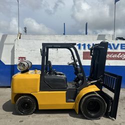 2009 Propone FORKLIFT  1200 Libras 