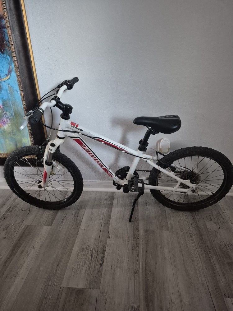 Hotrock 6 Speed Specialized Size 20 For Kids