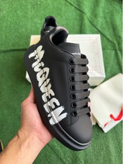 Mens shoes size 7,8