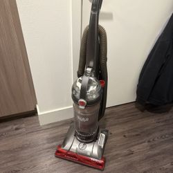 Hoover High Performance Pet Bagless Upright Vacuum