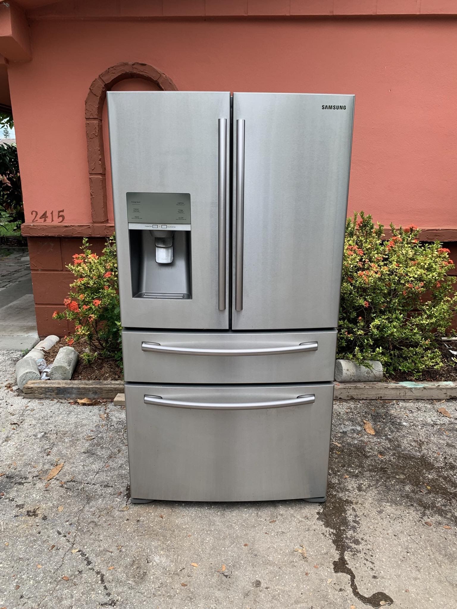 Samsung Stainless French Door Refrigerator; Bottom Freezer 