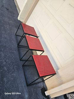 18" said table  out & indoor  heavy Duty  like new  $20 ea