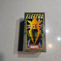 Bowen Designs Marvel Electro Mini-Bust 1679/2000