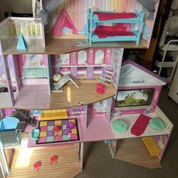 Doll House 