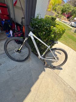 Nishiki Colorado mountain bike