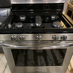 30” Stainless Steel 5 Burners Frigidaire Gas Stove FOR SALE!!!!
