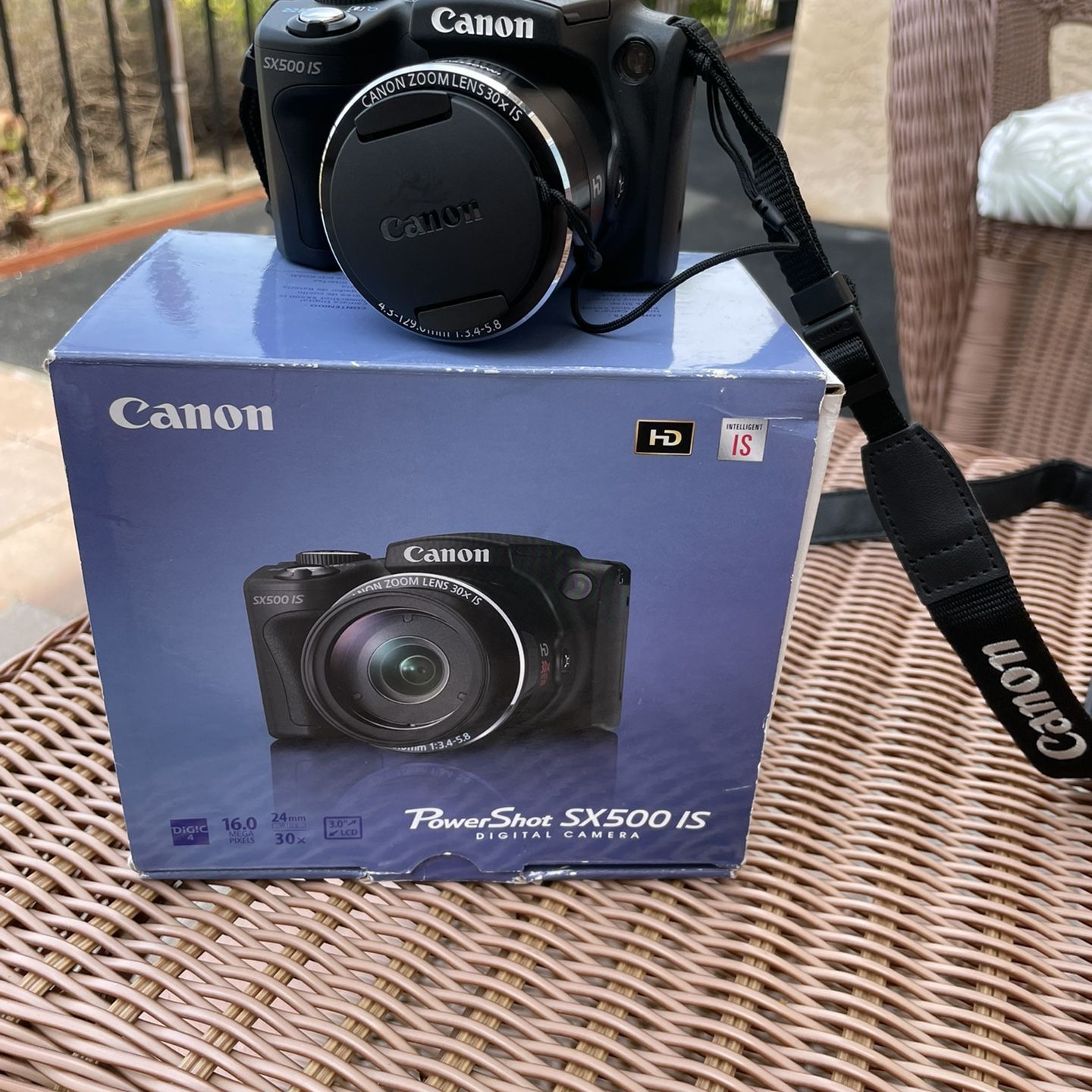 Canon PowerShot SX500 IS | escapeauthority.com