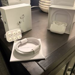 AirPods Pro’s 2nd Generation Charging Case 