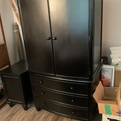 Large Hutch with Matching End Table