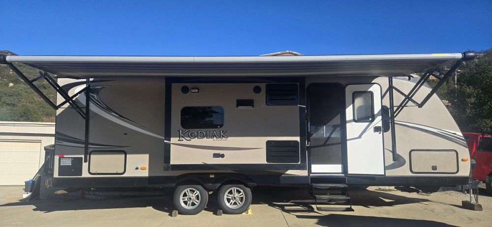2013 KODIAK, DUTCHMAN 279RBSL