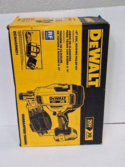 Dewalt 20V MAX Lithium-Ion 15-Degree Electric Cordless Roofing Nailer Kit with 2.0Ah Battery Charger and Bag Brand New
