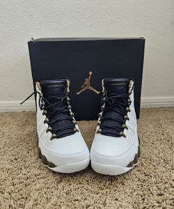 Jordan 9 Statue Size 10 DS