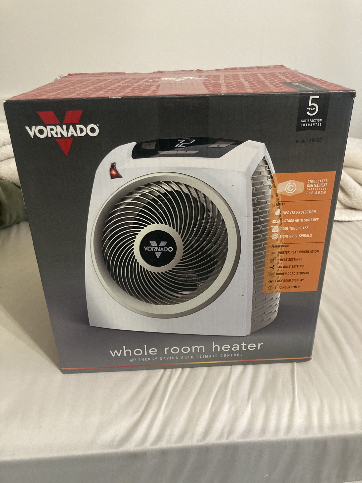 Vornado AVH10 Whole Room Heater - New Home | Color: White