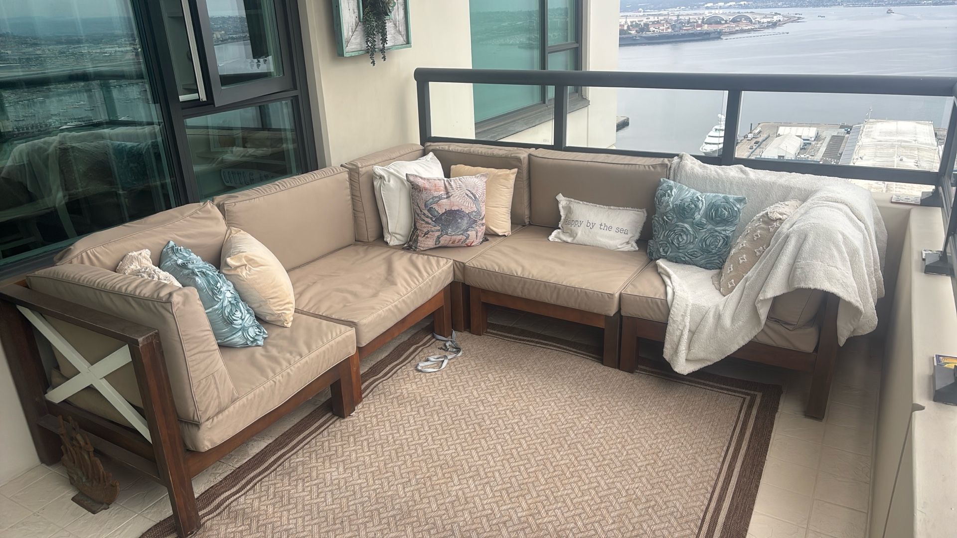 Sectional Sofa