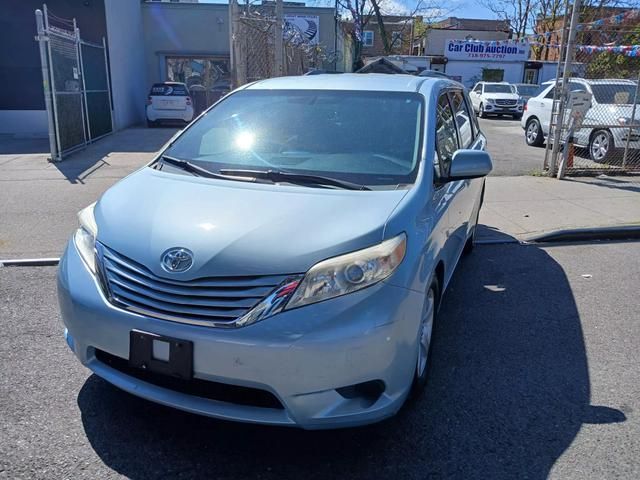 2015 Toyota Sienna