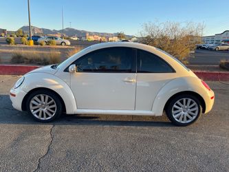 2008 Volkswagen Beetle – tan